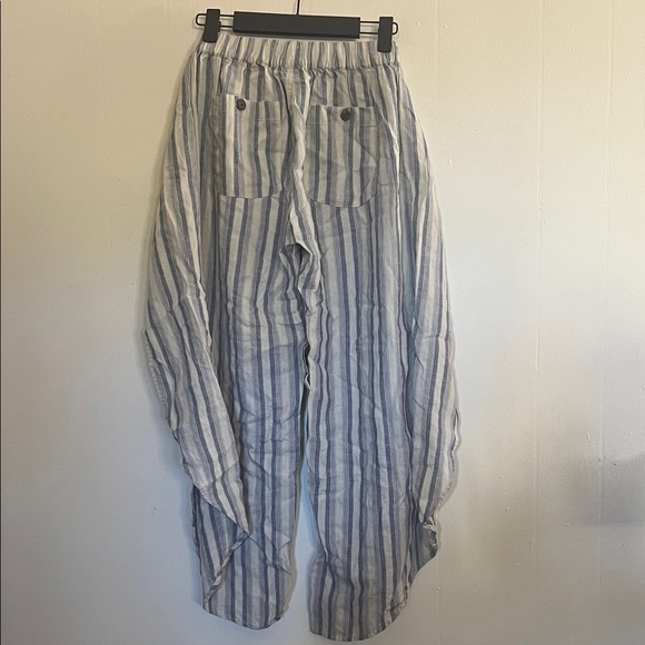 Patagonia Blue and White Striped Wide Leg Pants - Picture 2 of 3